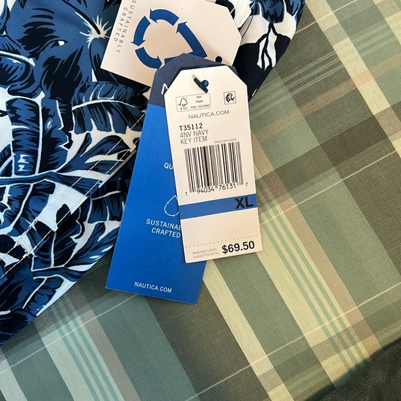 Men's Quick-Dry Floral-Print 6" Swim Trunks - Picture 7 of 7